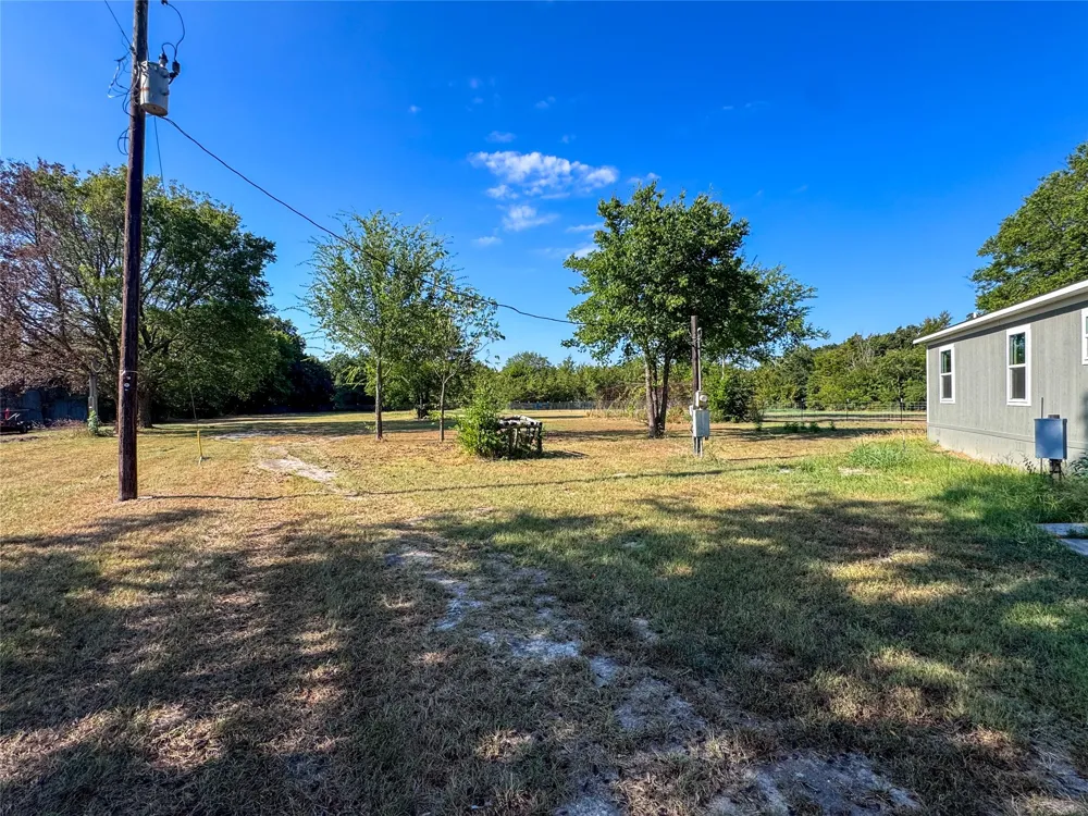 256 County Road 3101 Greenville, TX 75402