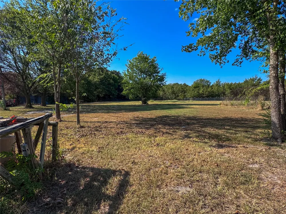 256 County Road 3101 Greenville, TX 75402