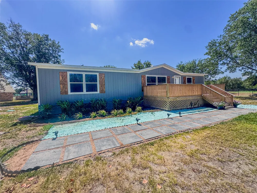 256 County Road 3101 Greenville, TX 75402