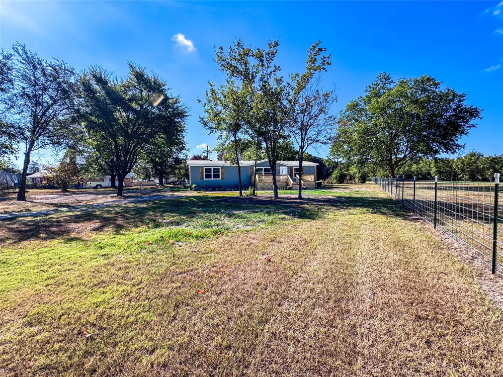 256 County Road 3101 Greenville, TX 75402