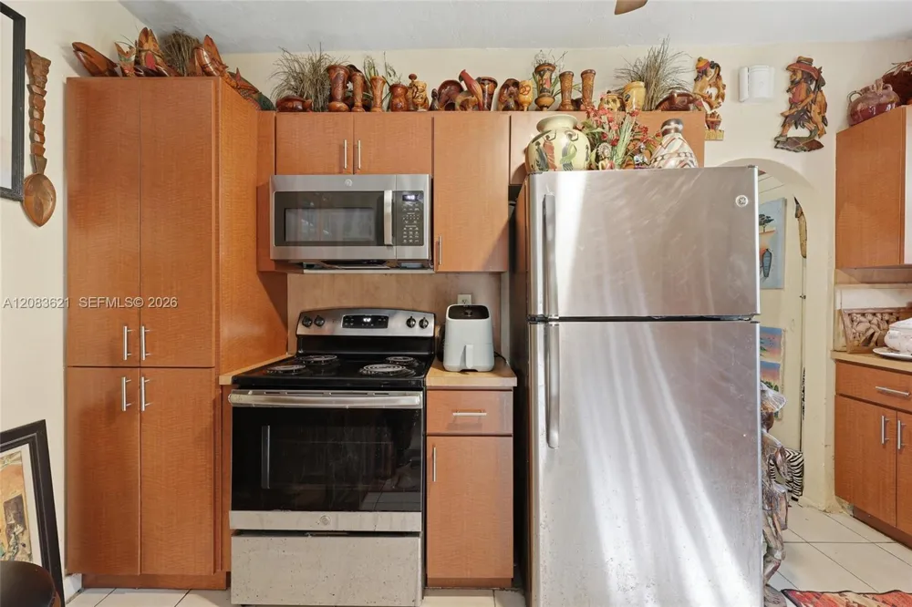 84 NW 47th St Miami, FL 33127
