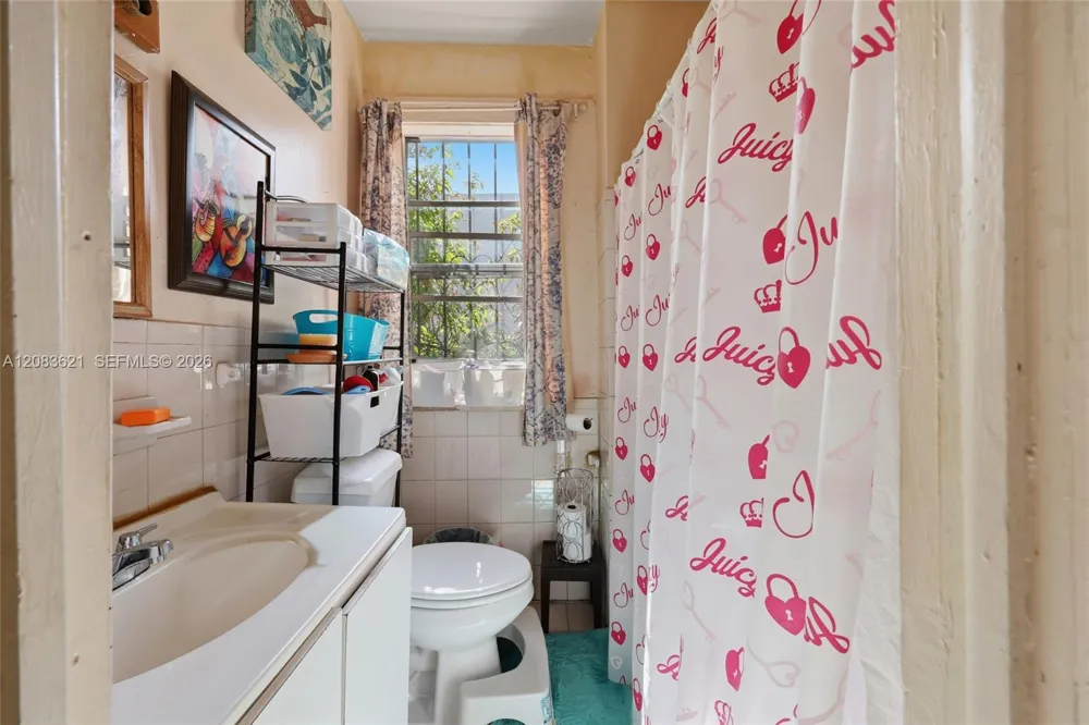 84 NW 47th St Miami, FL 33127