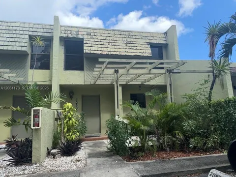 20509 NW 15th Ave #5-2
