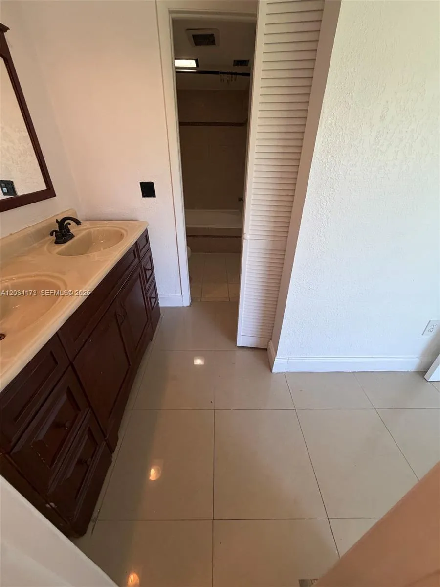 20509 NW 15th Ave #5-2 Miami Gardens, FL 33169