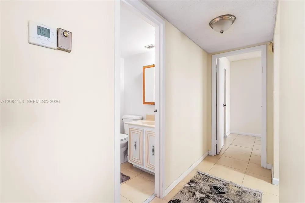800 Parkview Dr #901 Hallandale Beach, FL 33009