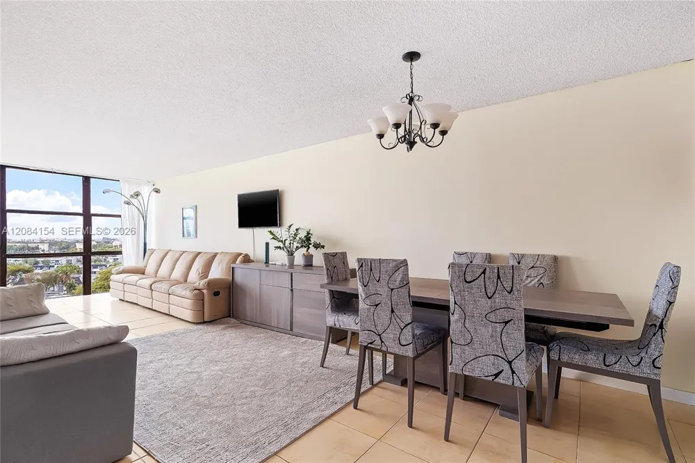800 Parkview Dr #901 Hallandale Beach, FL 33009