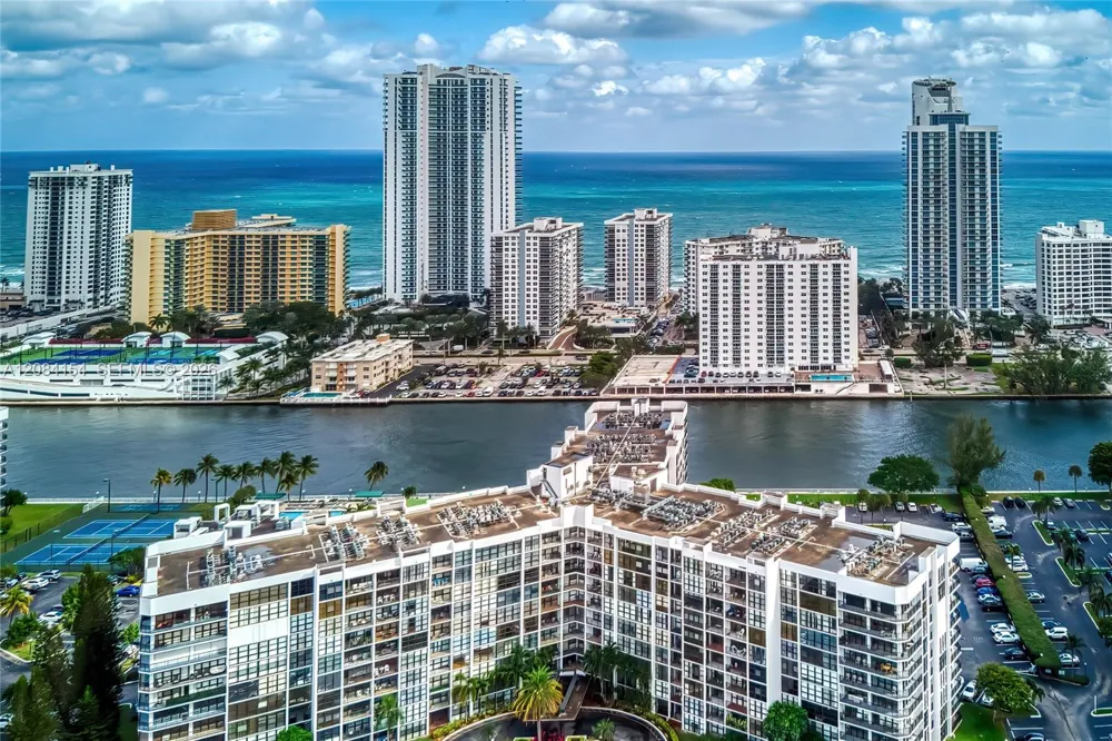 800 Parkview Dr #901 Hallandale Beach, FL 33009