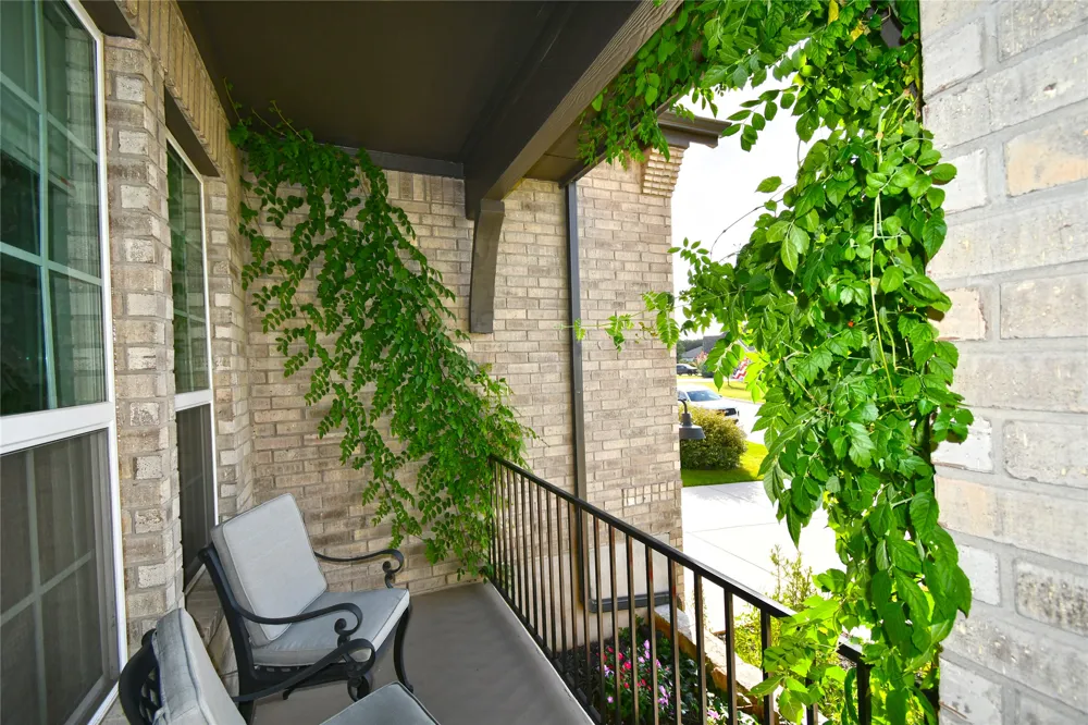 249 Running Bird Road Austin, TX 78737