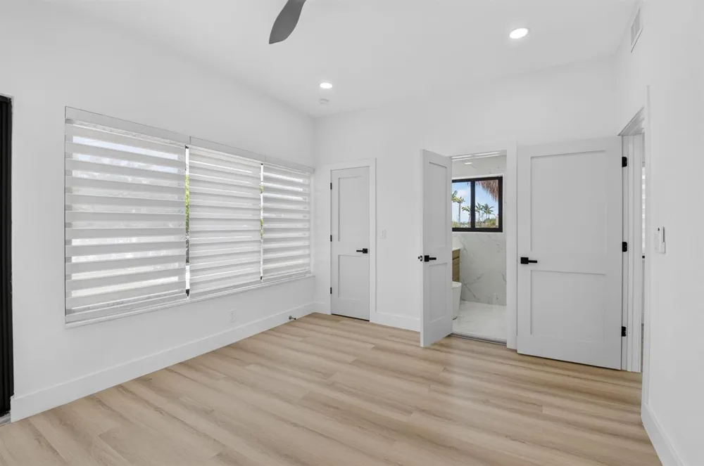 401 NE 15TH TERRACE Boca Raton, FL 33432