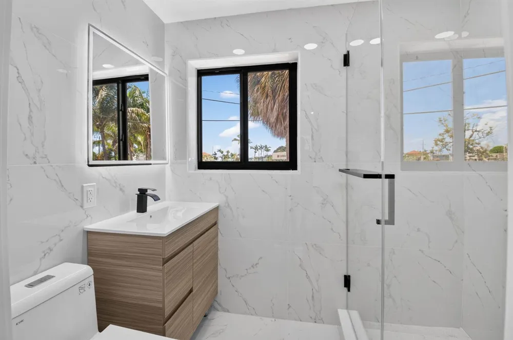 401 NE 15TH TERRACE Boca Raton, FL 33432