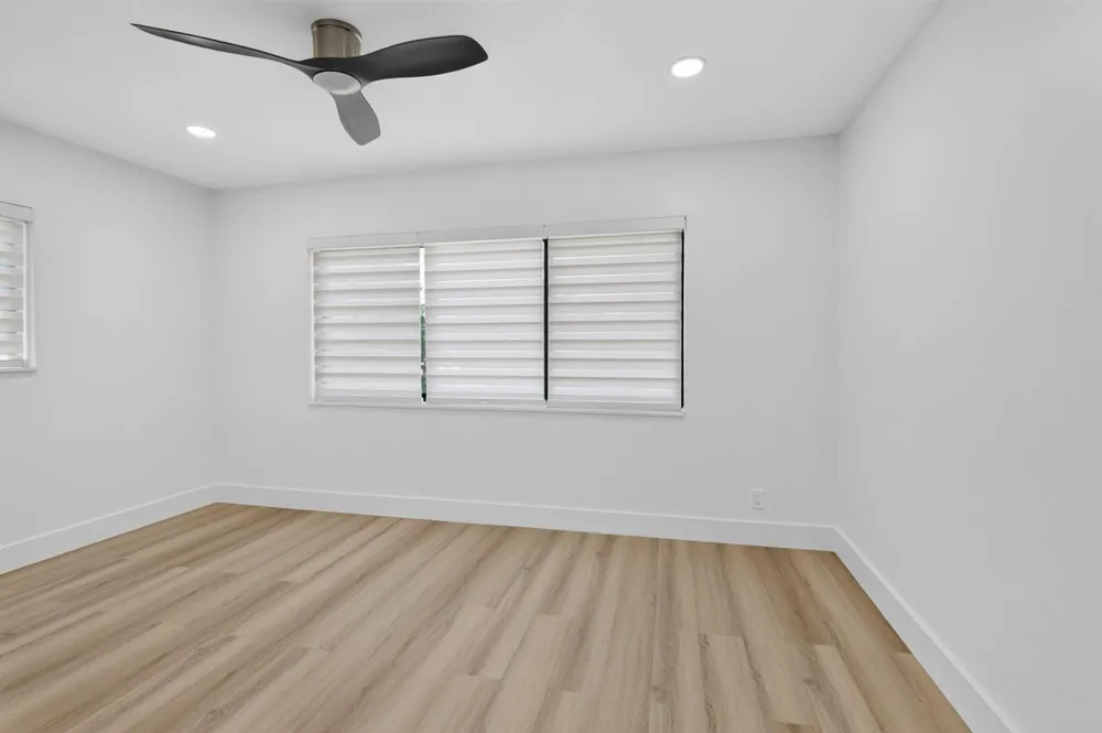 401 NE 15TH TERRACE Boca Raton, FL 33432