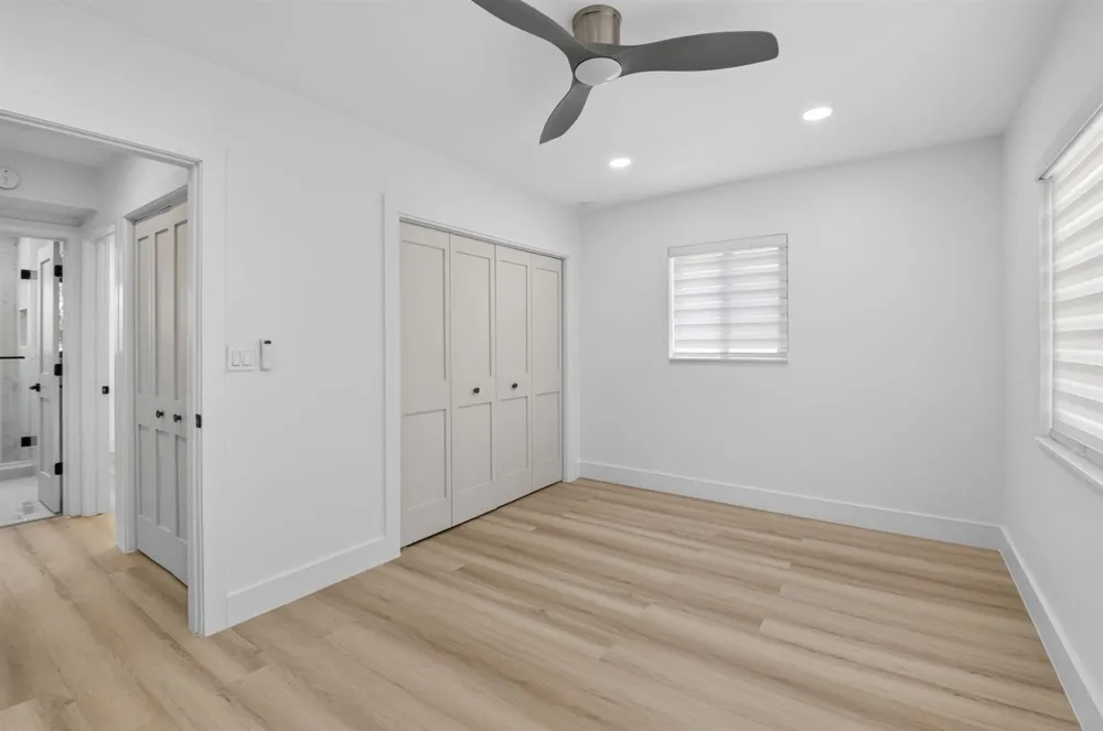 401 NE 15TH TERRACE Boca Raton, FL 33432