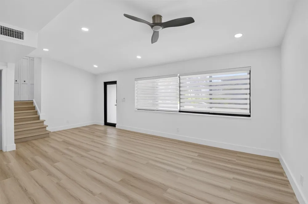 401 NE 15TH TERRACE Boca Raton, FL 33432