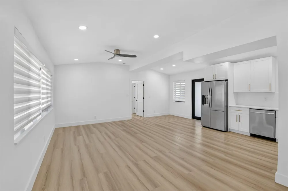 401 NE 15TH TERRACE Boca Raton, FL 33432