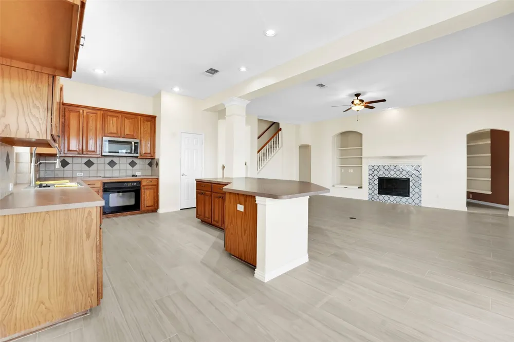 2700 Edgefield Trail Mansfield, TX 76063