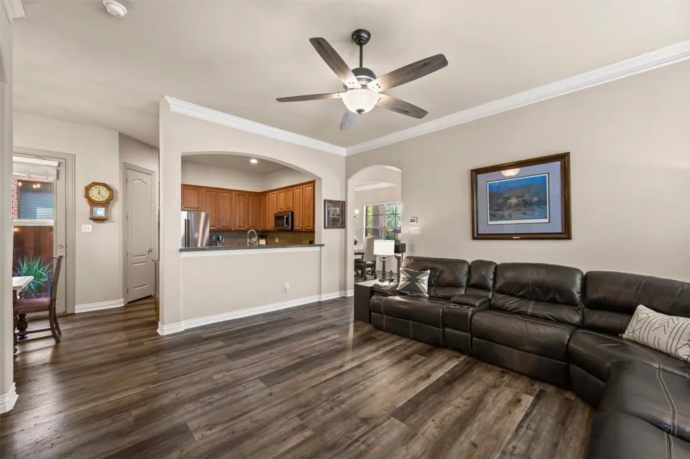 1480 Bristol Lane Lewisville, TX 75077