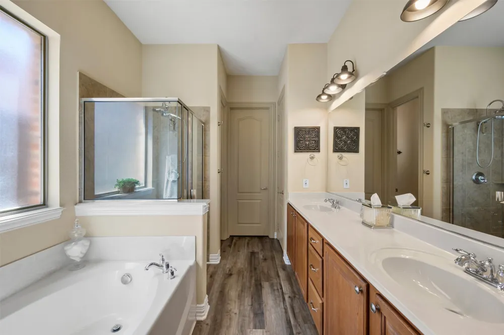 1480 Bristol Lane Lewisville, TX 75077