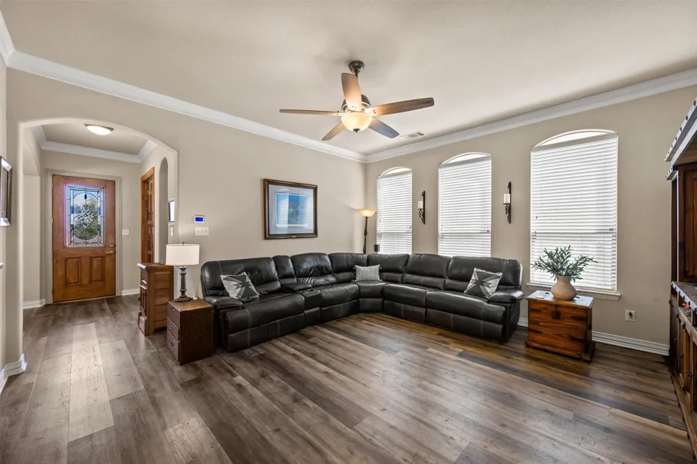 1480 Bristol Lane Lewisville, TX 75077