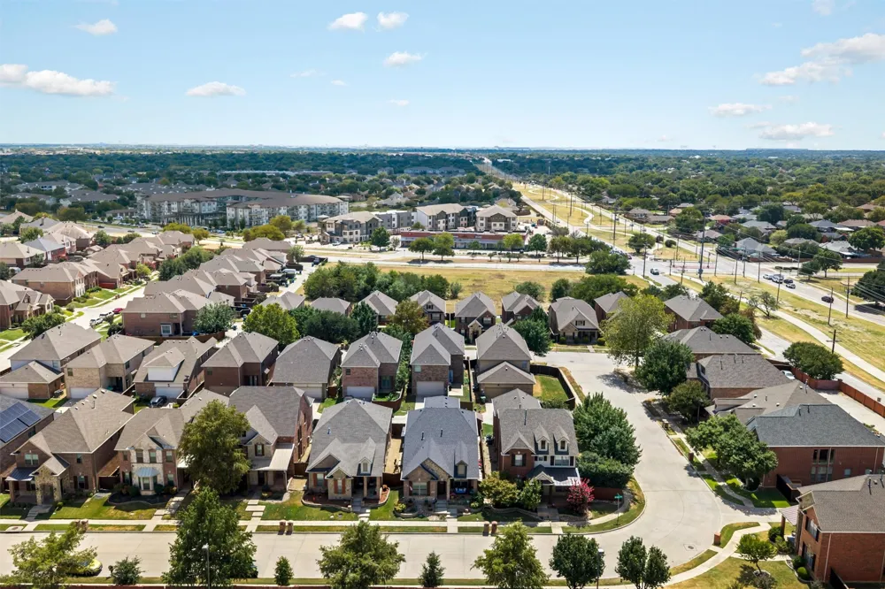 1480 Bristol Lane Lewisville, TX 75077