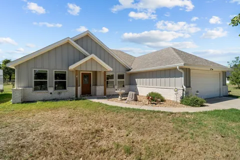 120 Grey Hound Lane