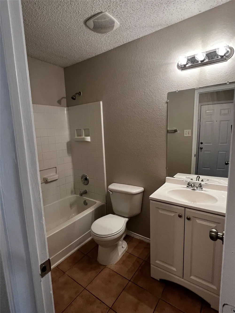 1601 Hedgewood Trail Fort Worth, TX 76112