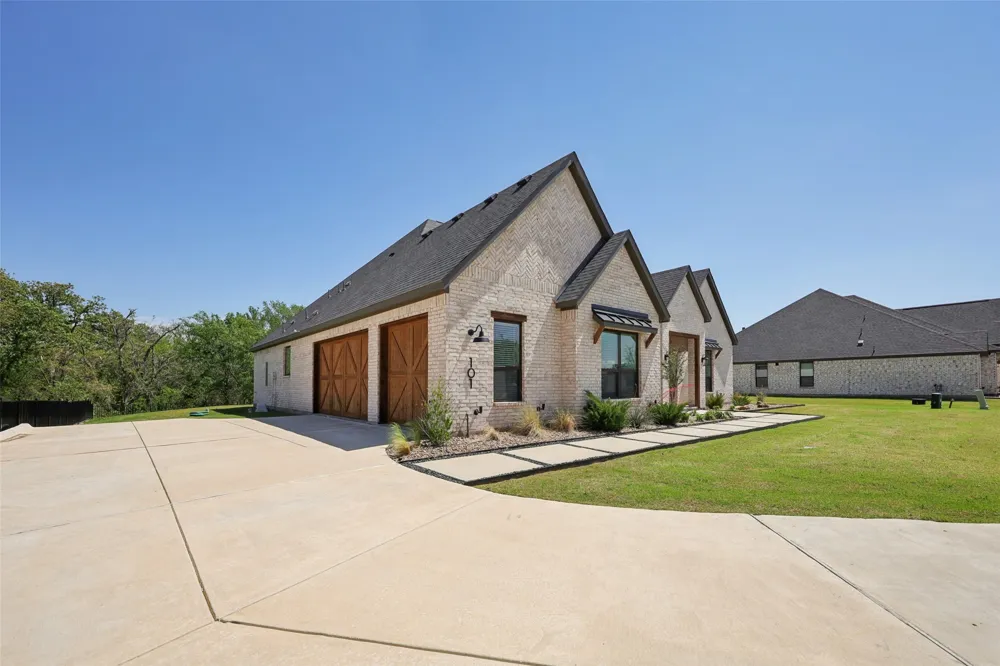 132 Peachleaf Drive Krugerville, TX 76227