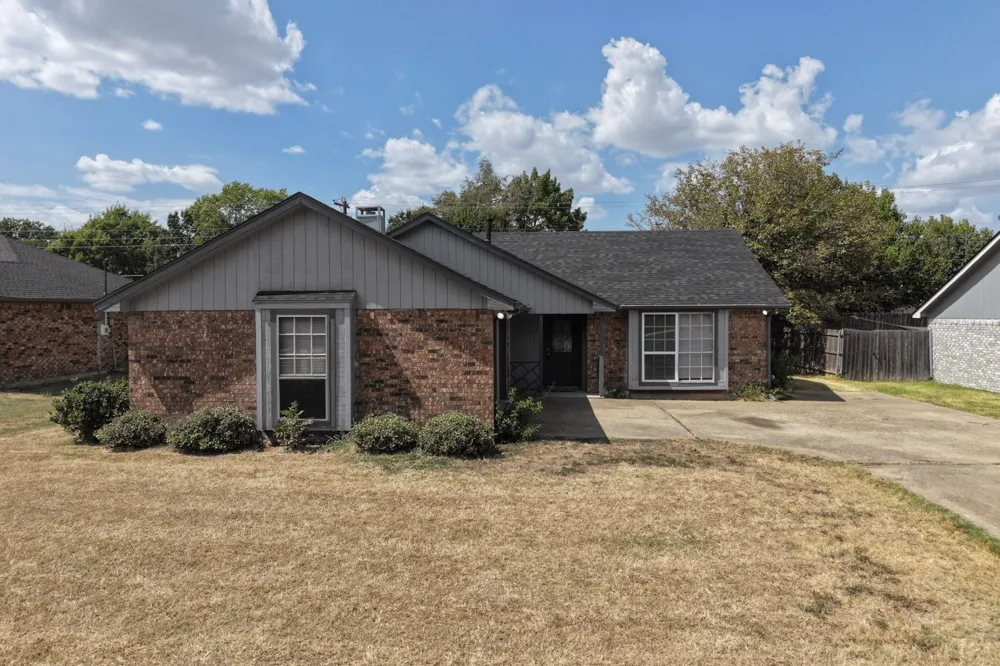 107 Modene Avenue Waxahachie, TX 75165