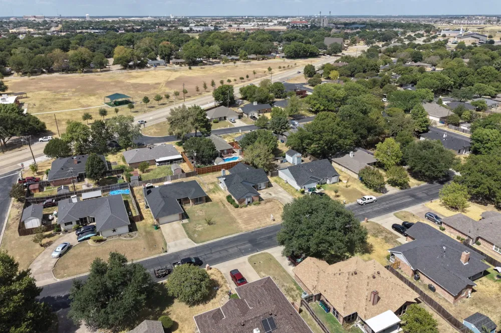 107 Modene Avenue Waxahachie, TX 75165