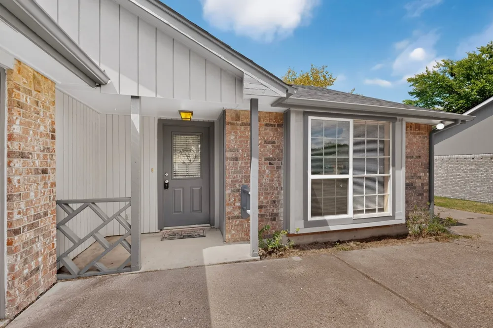 107 Modene Avenue Waxahachie, TX 75165