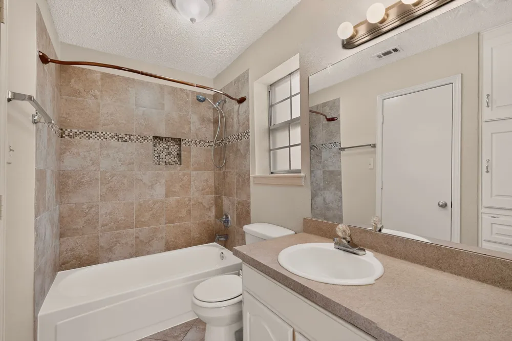 107 Modene Avenue Waxahachie, TX 75165
