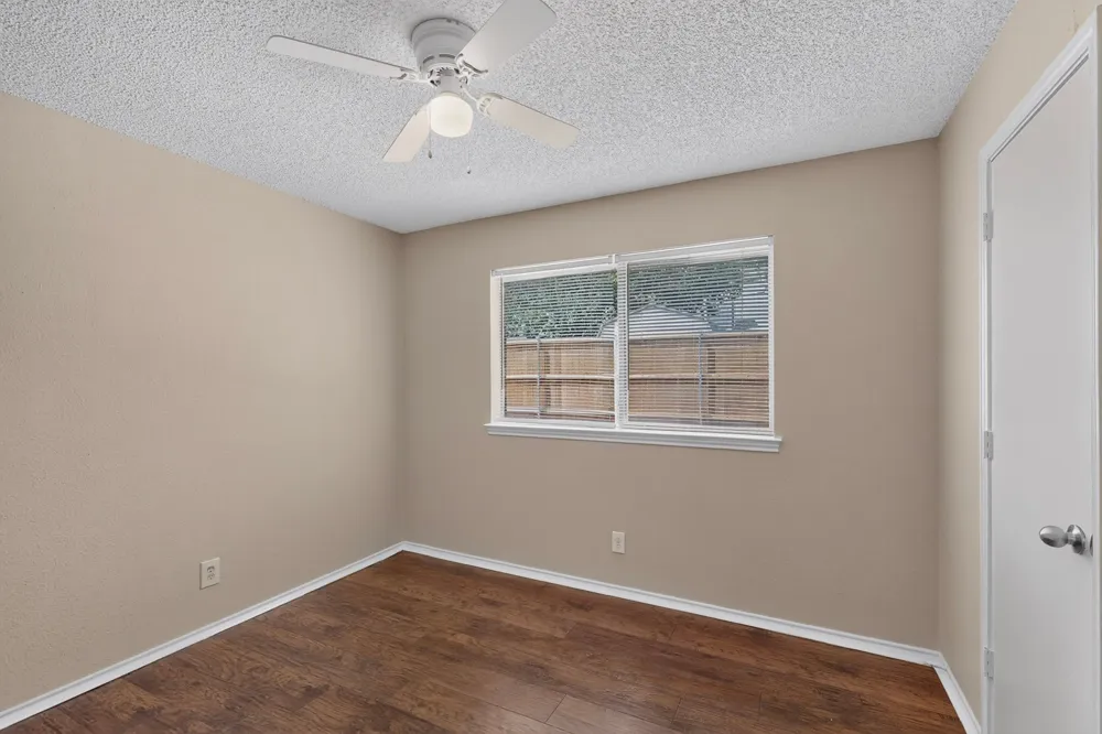 107 Modene Avenue Waxahachie, TX 75165
