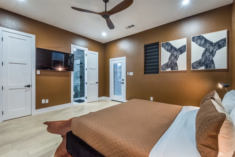 1904 Pollard Street Dallas, TX 75208