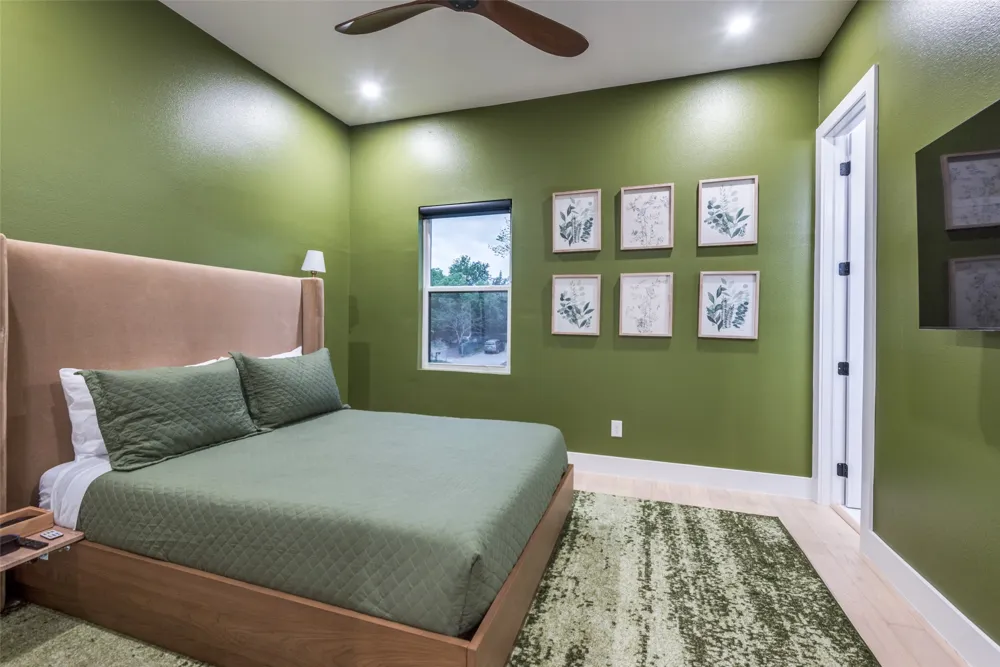 1904 Pollard Street Dallas, TX 75208