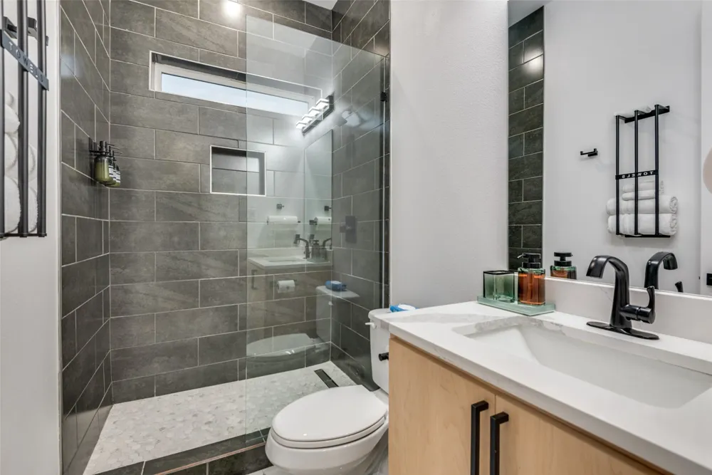 1904 Pollard Street Dallas, TX 75208