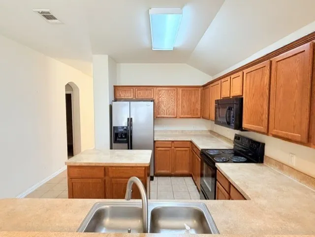 227 Creekwood Drive Princeton, TX 75407
