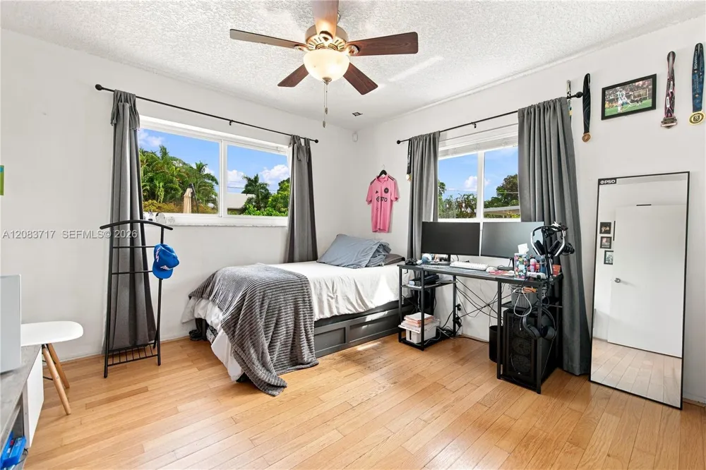 1119 Buchanan St Hollywood, FL 33019