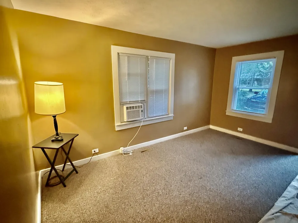 363 Searles Avenue Benton Harbor, MI 49022