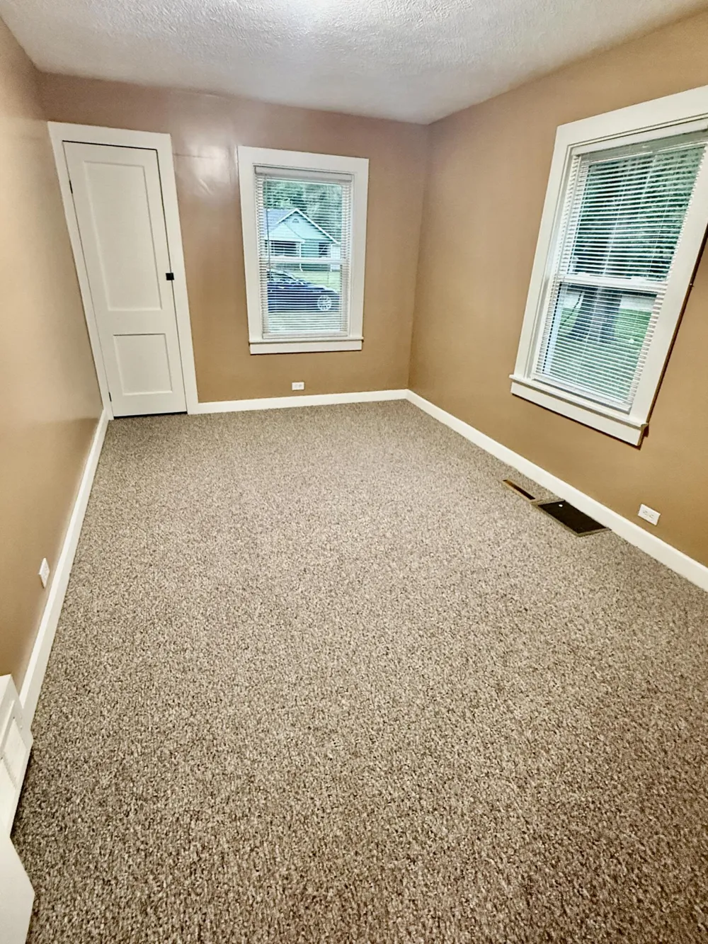 363 Searles Avenue Benton Harbor, MI 49022