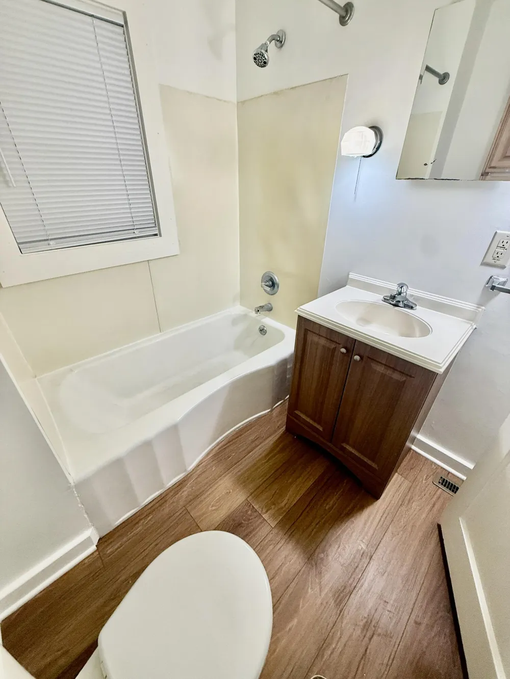 363 Searles Avenue Benton Harbor, MI 49022