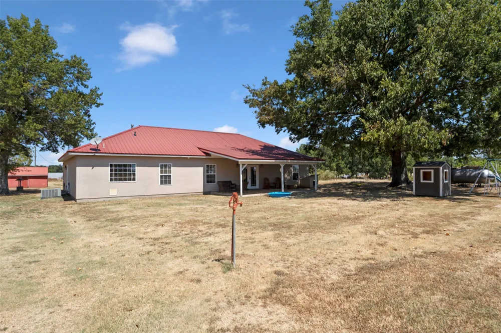 20233 E 570 Colcord, OK 74338
