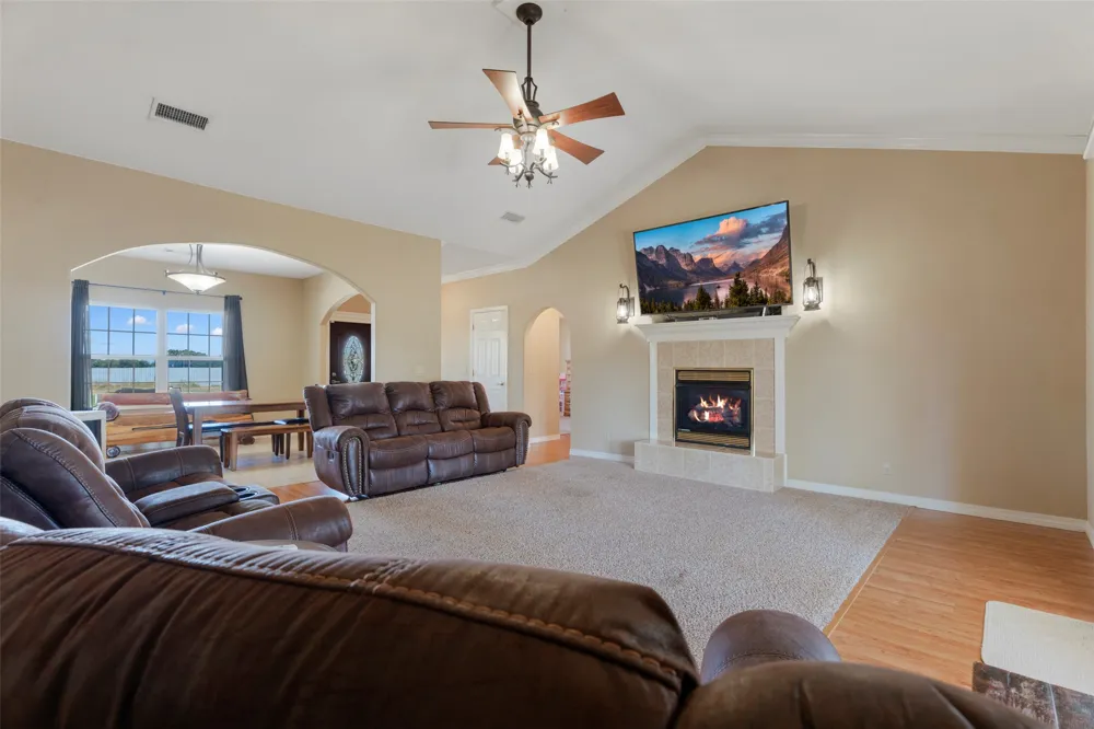 20233 E 570 Colcord, OK 74338