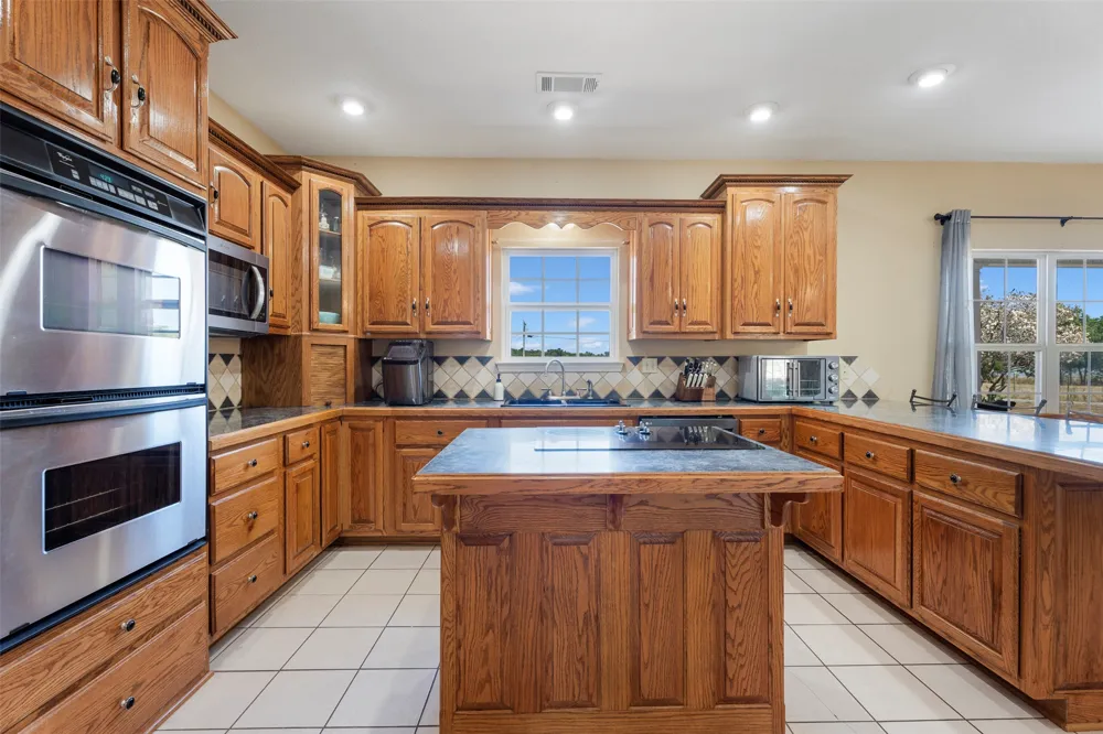 20233 E 570 Colcord, OK 74338