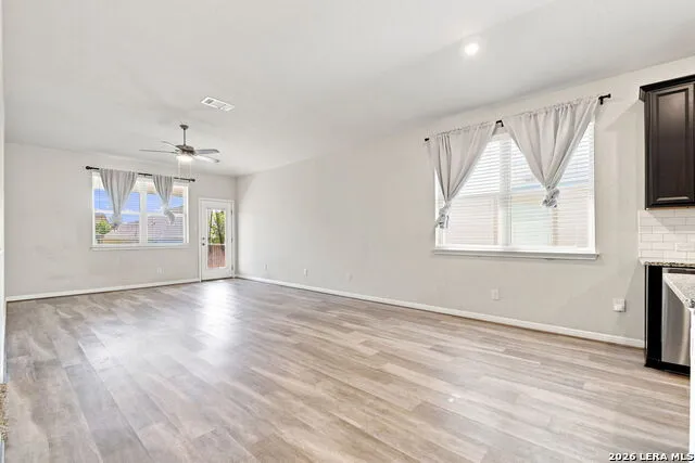 4910 OXBOW BND St Hedwig, TX 78152