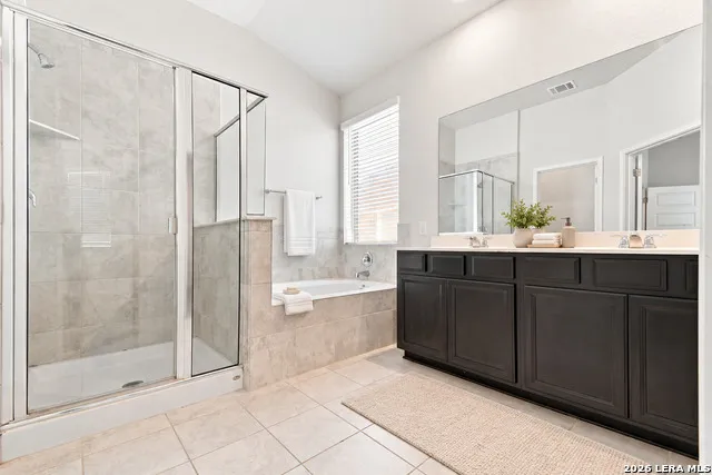 4910 OXBOW BND St Hedwig, TX 78152