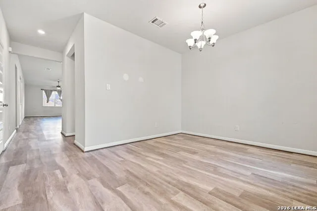 4910 OXBOW BND St Hedwig, TX 78152