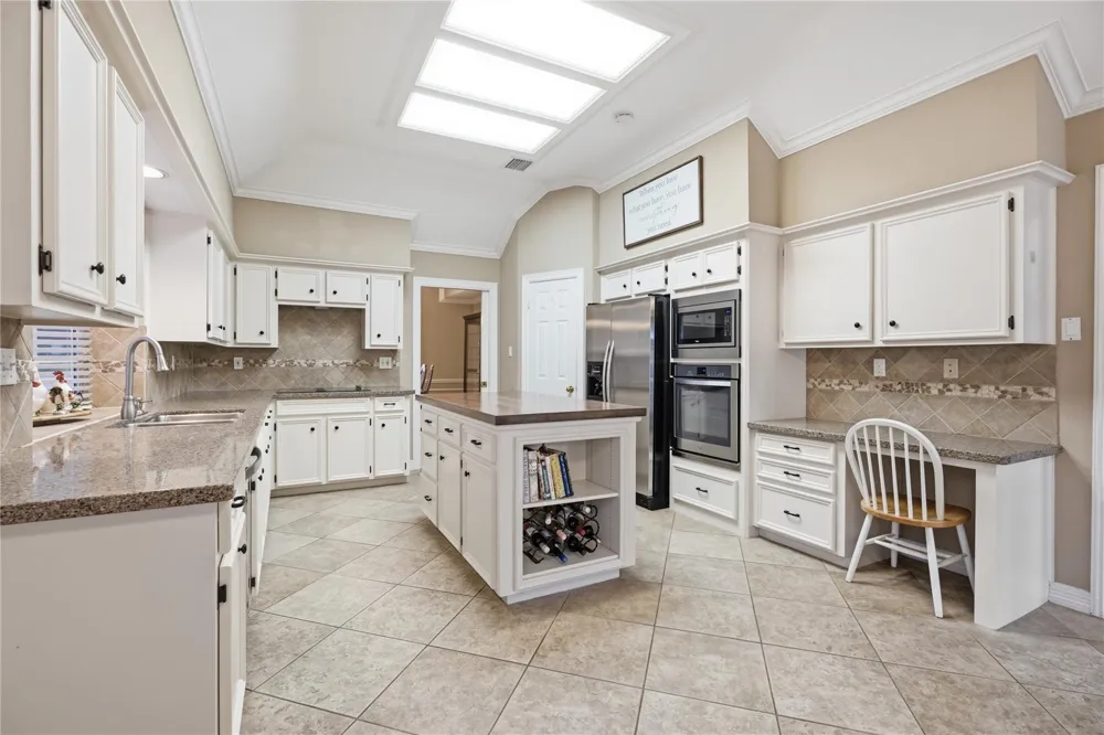 4010 Raven River Drive Pasadena, TX 77059