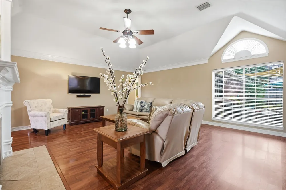 4010 Raven River Drive Pasadena, TX 77059