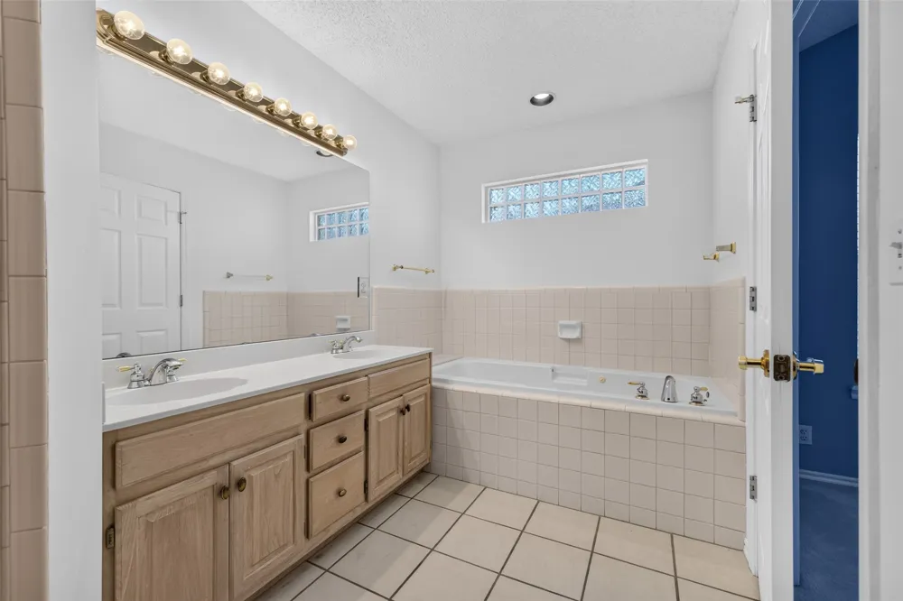 8311 S 84th EastPlace Tulsa, OK 74133