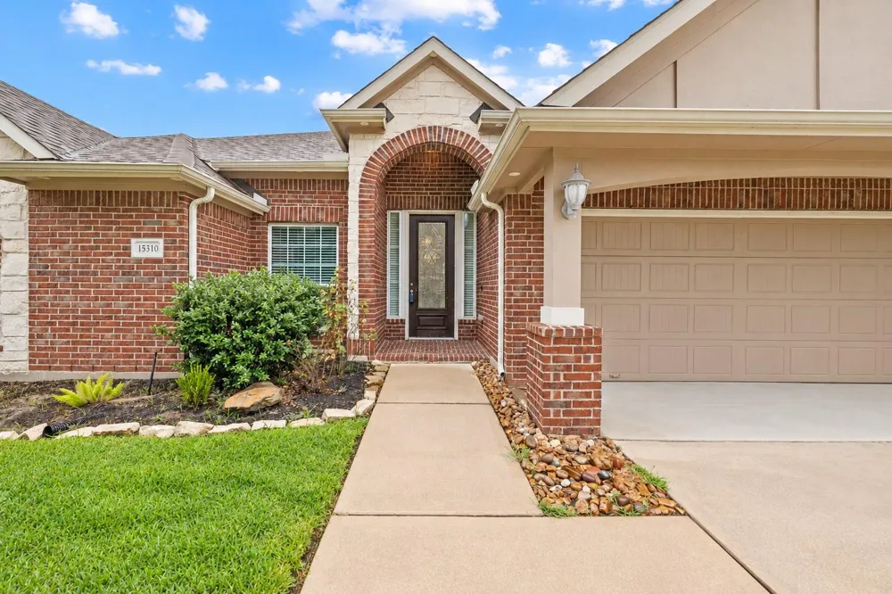 15310 Montreal Drive Cypress, TX 77429