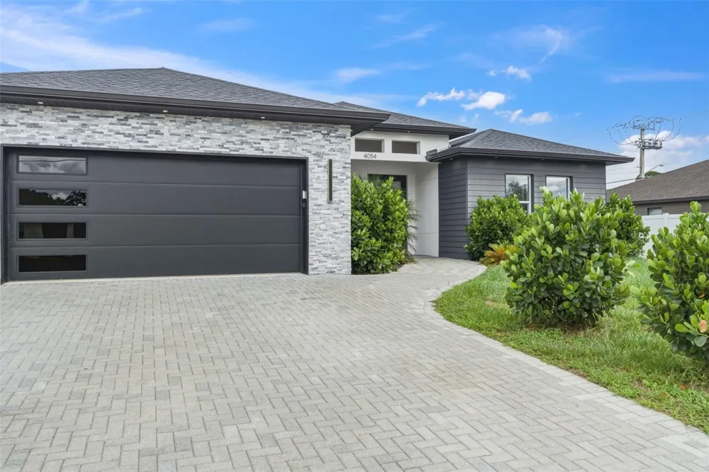 4054 WARRIOR AVENUE North Port, FL 34286